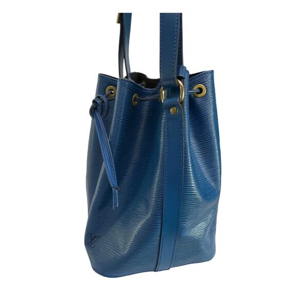 Louis Vuitton Petit Noé Blue Epi Leather Bucket Bag With Dust Bag Made in France - Picture 7 of 16